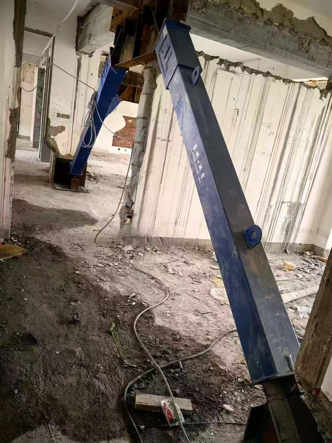 江南柱子粘钢加固施工工艺